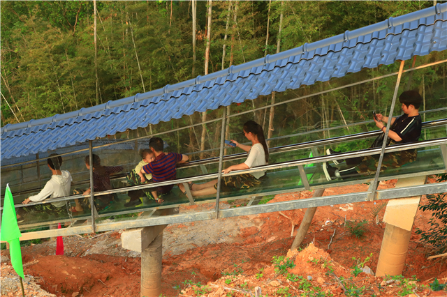 长泰鼓鸣岩风景区