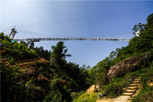 长泰鼓鸣岩风景区