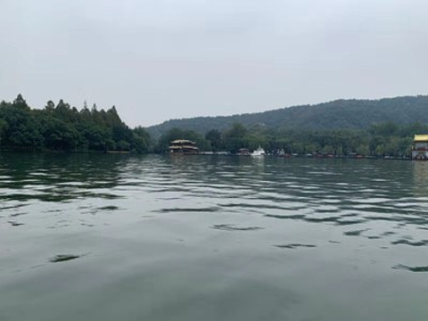 雷峰塔旅游景点攻略图