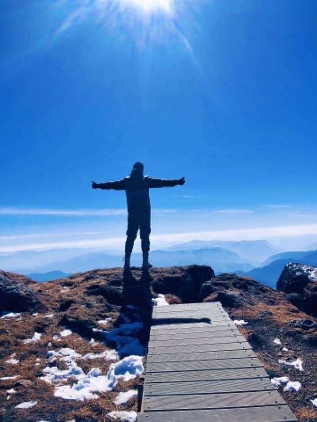 轿子雪山国际滑雪场