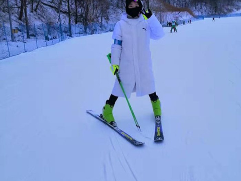 亚布力好汉岭滑雪场旅游景点图片