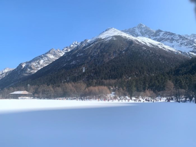 "司机师傅车技也非常棒，景区内景色优美_毕棚沟滑雪场"的评论图片