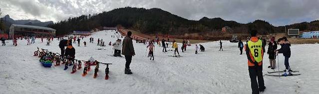 大别山滑雪乐园