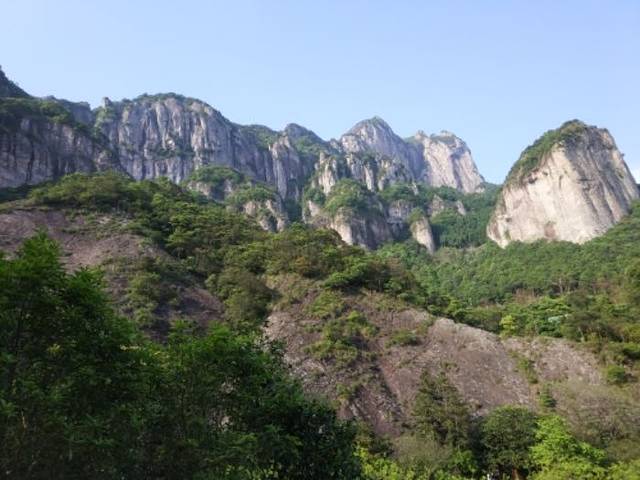 灵岩