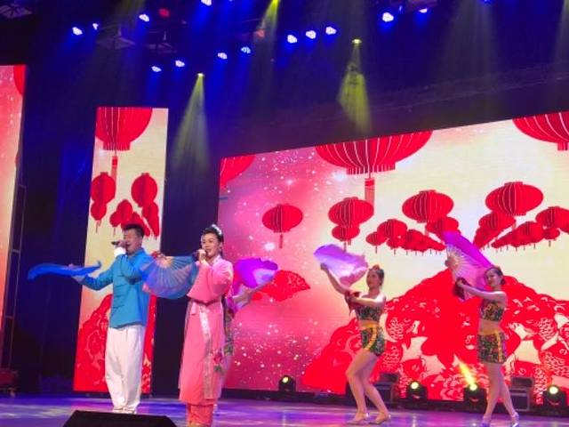 东北情二人转剧场