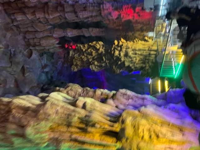 泰安地下龙宫(原泰山大裂谷)