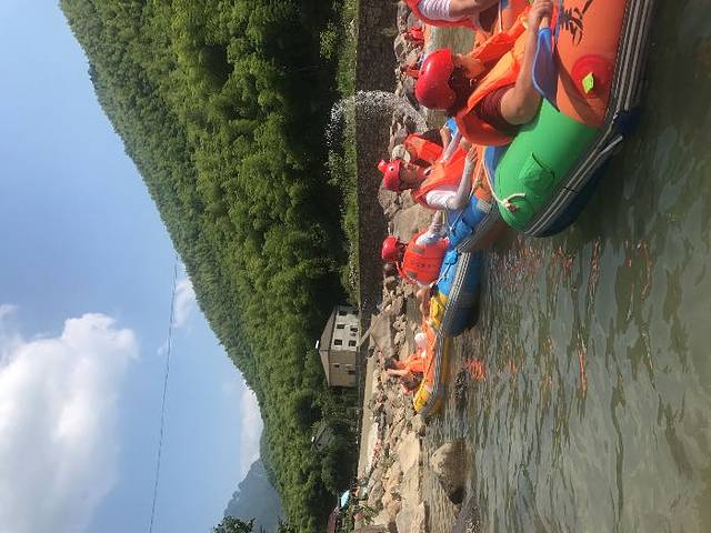 浙北峡谷漂流