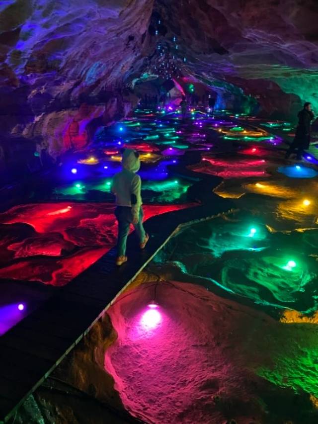 丹东天锅古洞景区