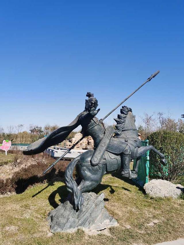 沧州铁狮与旧城遗址公园