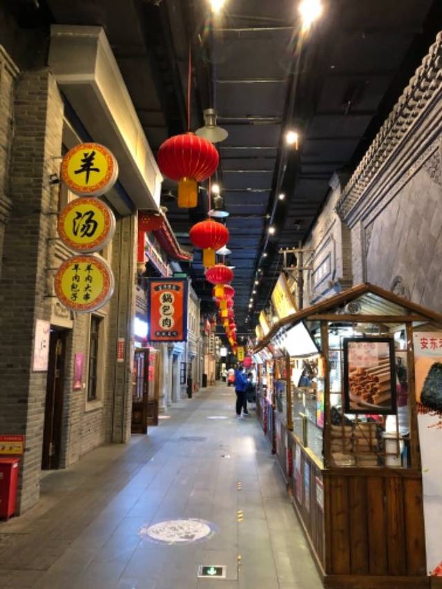 中朝边境一步跨