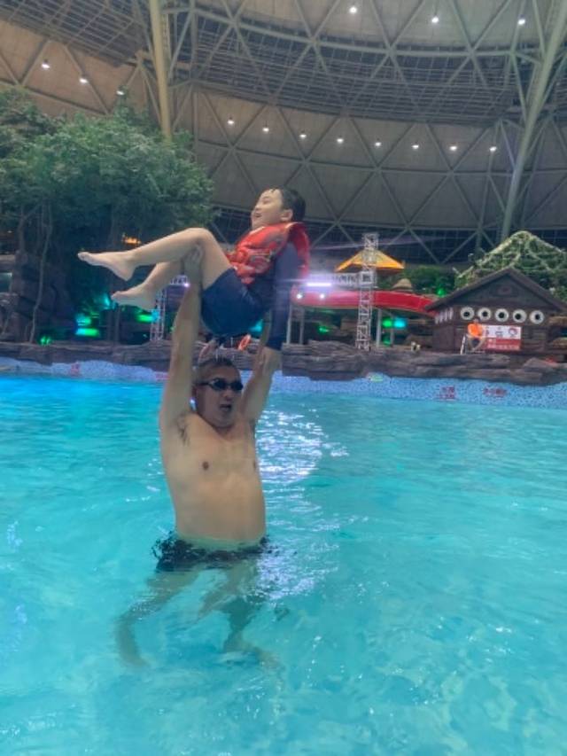 东方山水乐园水之王国(全室内水公园)