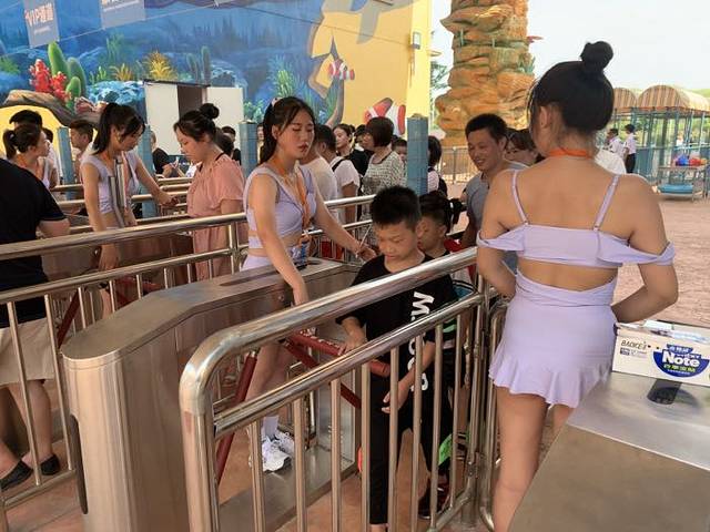 上饶欢乐坐标水上乐园