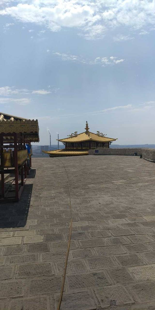 满巴拉僧庙旅游景区