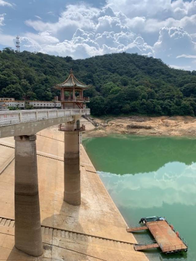 天湖旅游风景区