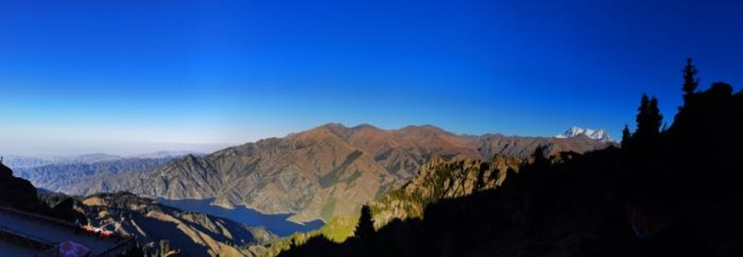 新疆维吾尔自治区博物馆旅游景点图片