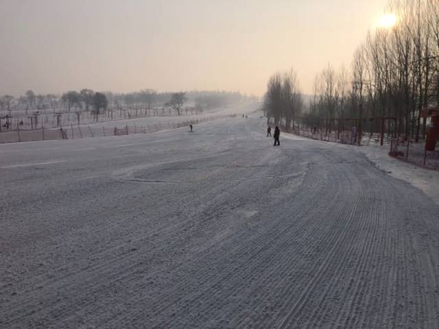 天恒山冰雪运动大世界