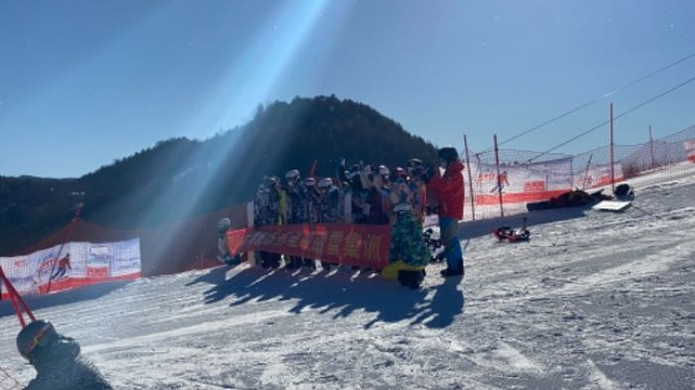 龙降坪国际滑雪场旅游景点图片