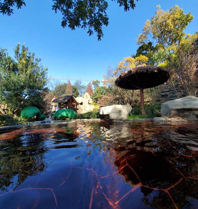 七彩云南古滇温泉山庄