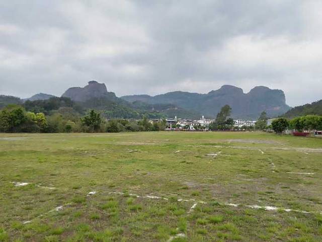 丹霞山水上丹霞